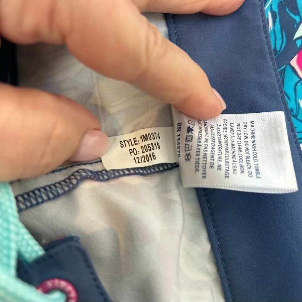 Vineyard Vines Men's Ocean Floral Board Shorts size‎ 28